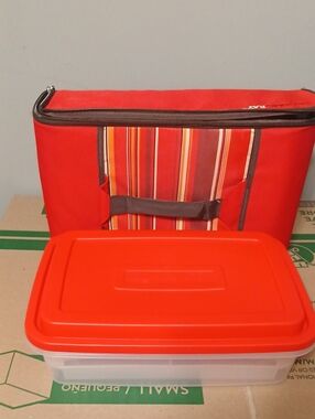 Rachael Ray Red  Casserole Carrier